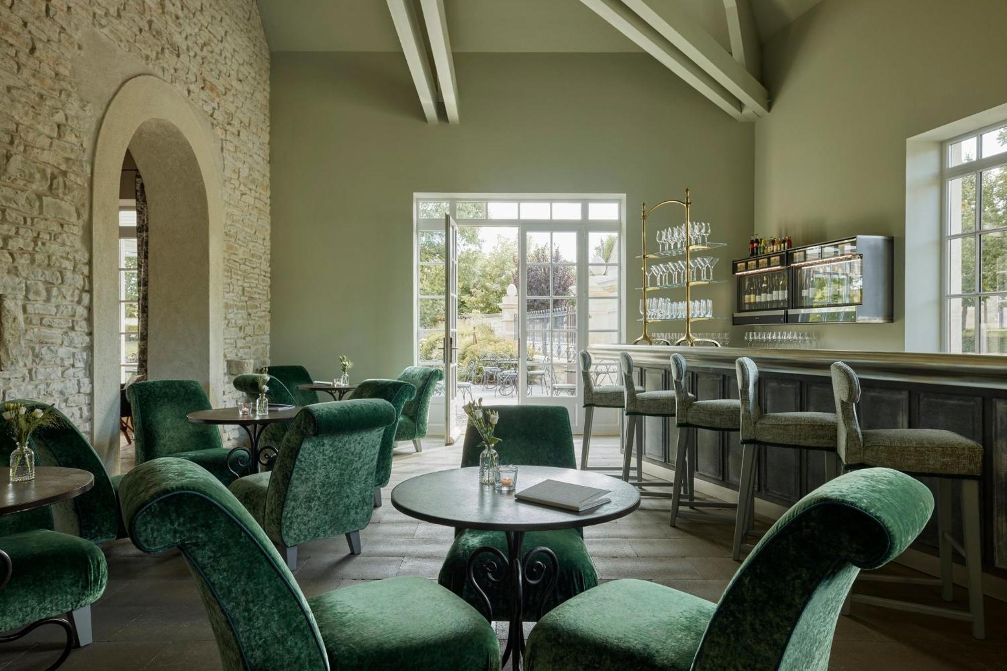 Hôtel Restaurant Le Montrachet Puligny-Montrachet Exterior foto